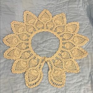 Crochet Lace Collar in Cream